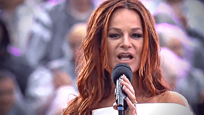 Andrea Berg mit Discofox auf dem Jahrmarkt!