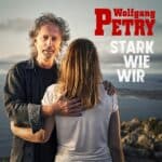 Wolfgang Petry, der legendäre Schlagersänger, ist zurück mit seinem neuen Album "Stark Wie Wir". Das Album, das am 3. März 2023 veröffentlicht wurde, enthält 10 neue Songs und ist ein Muss für alle Fans des deutschen Schlagers.
