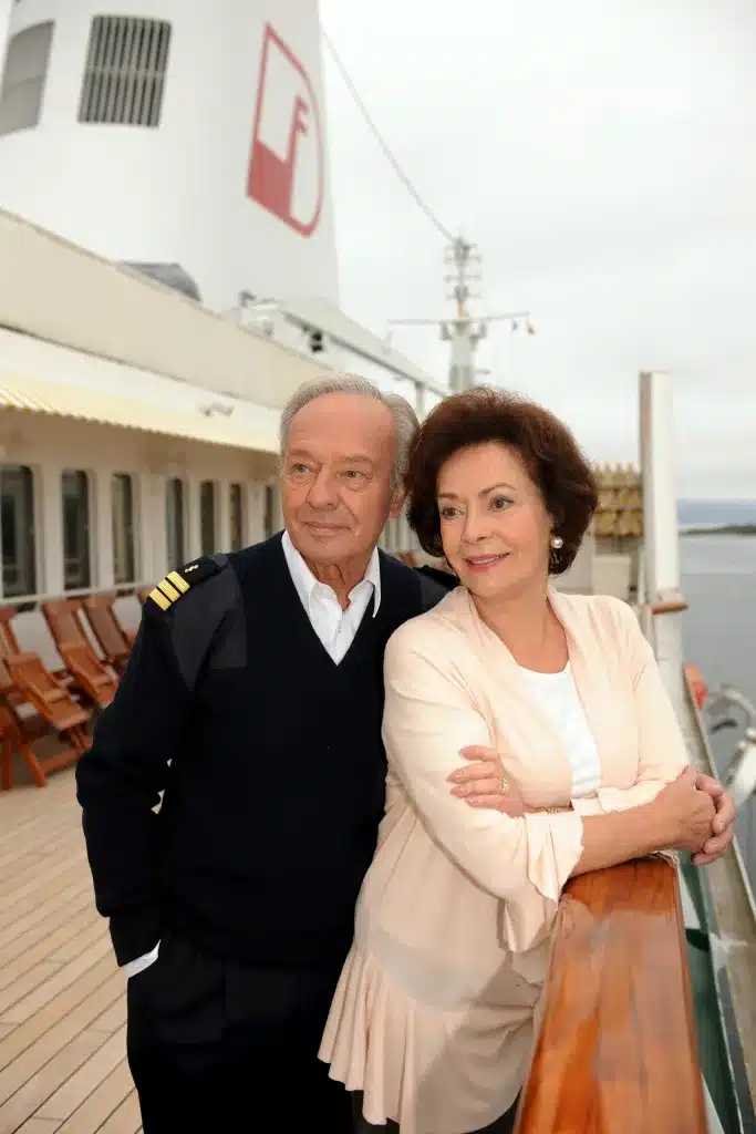 "Das Traumschiff" sticht in See: Liebe, Abenteuer und Hollywood-Flair am Karfreitag