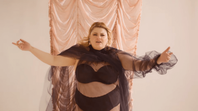 Alinas Song "Mein Körper": Eine Botschaft der Selbstliebe und Akzeptanz